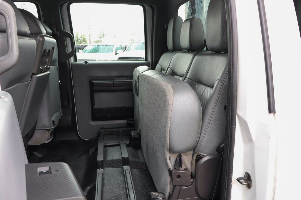 Used 2011 Ford F550 4x4 Crew Cab Super Duty w/ Payload Upgrade Pkg image 30