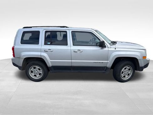 Used 2013 Jeep Patriot Sport w/ PWR Value Group image 9