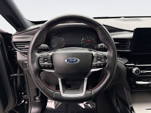 Used 2023 Ford Explorer ST-Line w/ Class IV Trailer Tow Package image 12