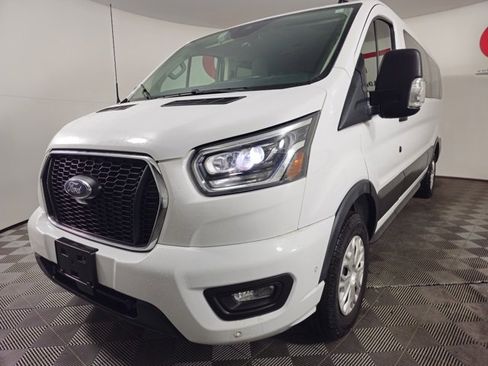 Used 2023 Ford Transit 350 XLT image 3