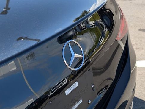 Used 2025 Mercedes-Benz C 300 Sedan image 10