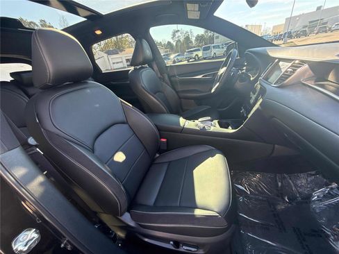 Used 2023 INFINITI QX50 Sport image 24