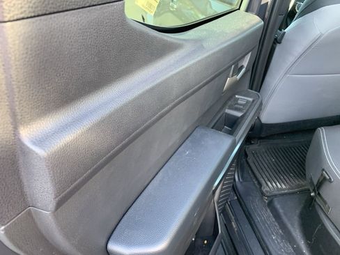 Used 2025 Toyota Tacoma TRD Sport AWD/4WD image 20