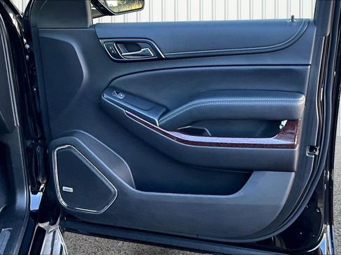 Used 2019 GMC Yukon SLT w/ Graphite Performance Edition image 19