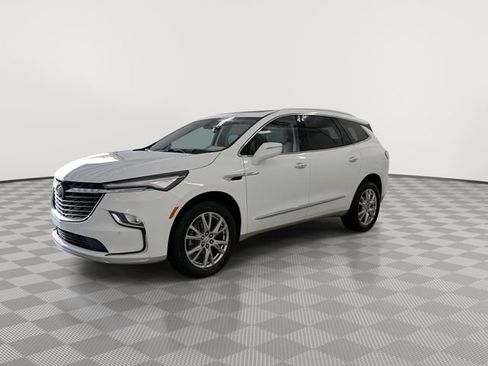 Certified 2023 Buick Enclave Essence w/ Experience Buick Package FWD image 6