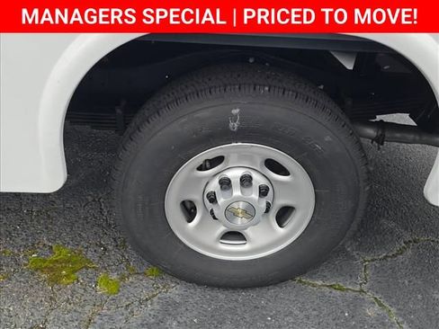 New 2025 Chevrolet Express 3500 w/ Power Convenience Package image 19