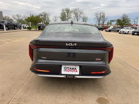 Used 2025 Kia K4 FWD image 6
