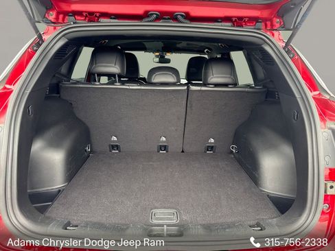 Used 2025 Jeep Compass Limited AWD/4WD image 9
