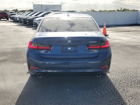Used 2022 BMW 330i Sedan w/ Premium Package image 6