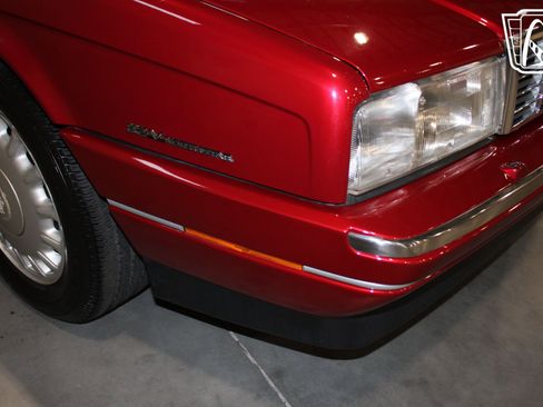 Used 1993 Cadillac Allante FWD image 36