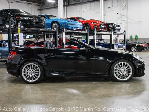 Used 2005 Mercedes-Benz SLK 55 AMG image 9