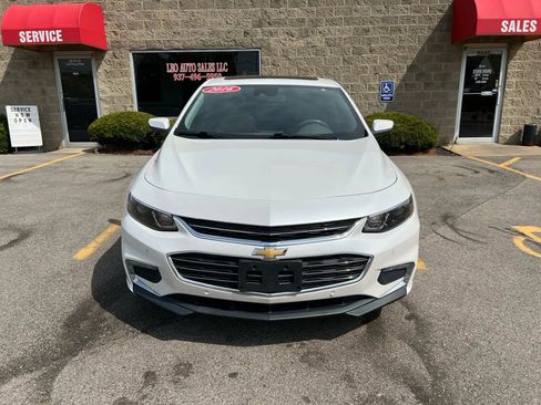 Used 2016 Chevrolet Malibu Premier w/ Driver Confidence Package image 2