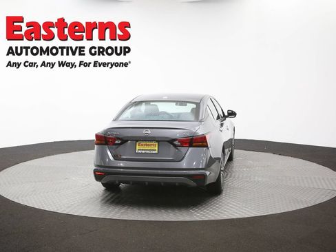 Used 2024 Nissan Altima 2.5 SV FWD image 38