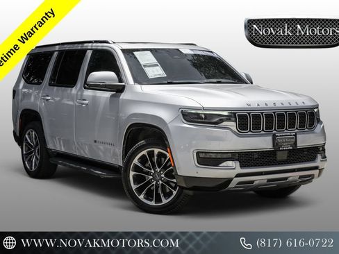 Used 2022 Jeep Wagoneer Series II w/ Premium Group I AWD/4WD image 1