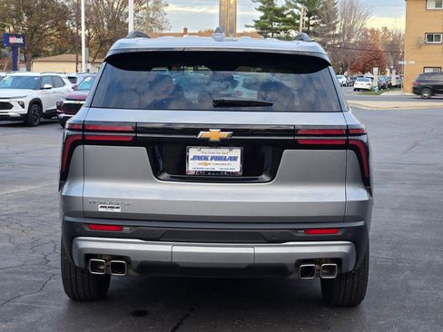 Certified 2025 Chevrolet Traverse LT image 12