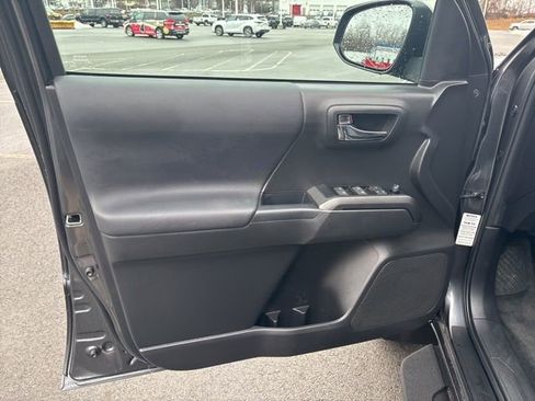 Certified 2023 Toyota Tacoma TRD Sport image 35