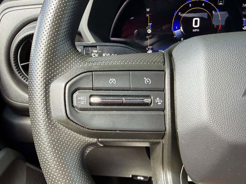Used 2023 Chevrolet Colorado Trail Boss AWD/4WD image 24