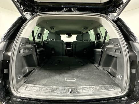 Used 2022 Jeep Grand Cherokee L Laredo w/ Luxury Tech Group I AWD/4WD image 20
