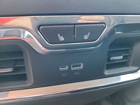 New 2026 GMC Sierra 1500 Denali w/ Denali Reserve Package image 11