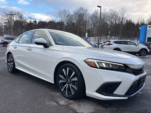 Used 2023 Honda Civic EX image 4