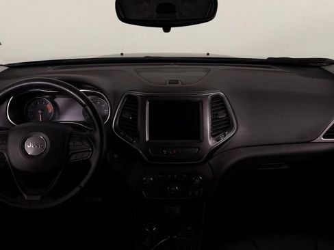 Used 2019 Jeep Cherokee Trailhawk w/ Cold Weather Group AWD/4WD image 33