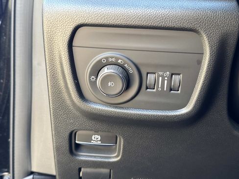 Used 2023 Jeep Grand Cherokee L Limited image 21