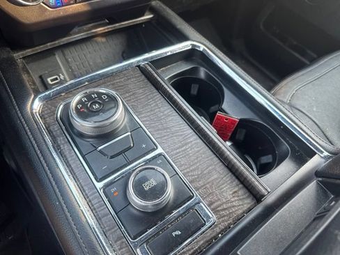Used 2019 Ford Expedition Limited AWD/4WD image 23