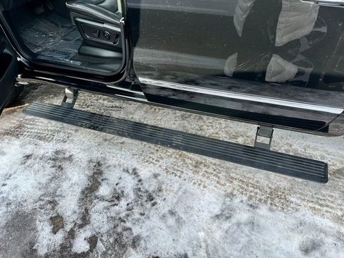 Used 2022 RAM 1500 Limited image 11