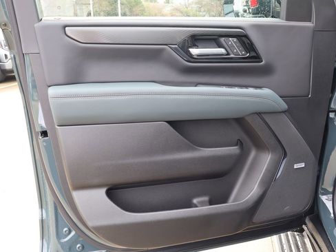 New 2026 GMC Yukon AT4 image 12