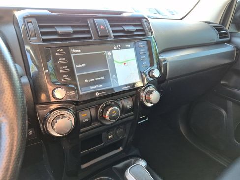 Used 2024 Toyota 4Runner TRD Off-Road Premium AWD/4WD image 25