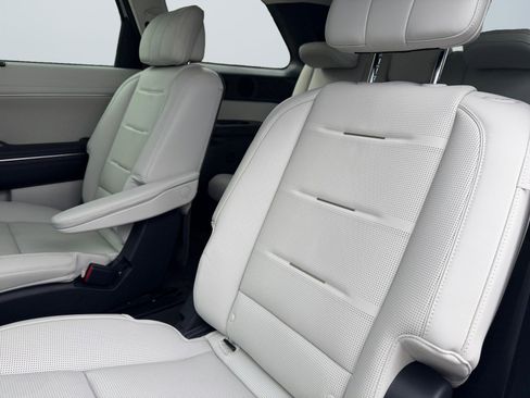 Used 2026 Hyundai Palisade Calligraphy image 15