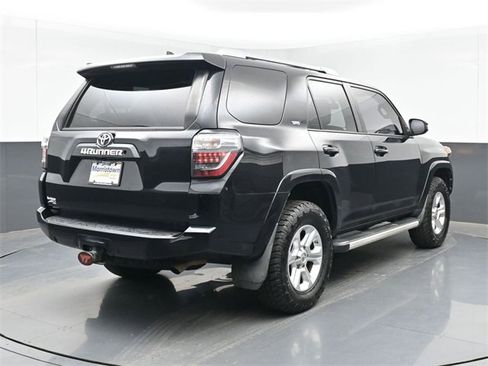 Used 2016 Toyota 4Runner SR5 image 14