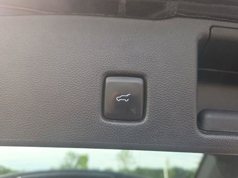 Used 2021 Ford Escape Titanium AWD/4WD image 15