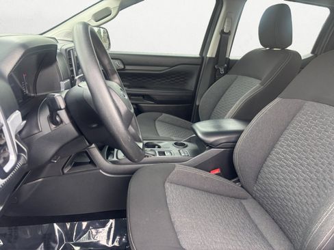 Used 2025 Ford Ranger XL RWD image 8