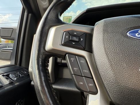 Used 2021 Ford F250 Lariat image 19