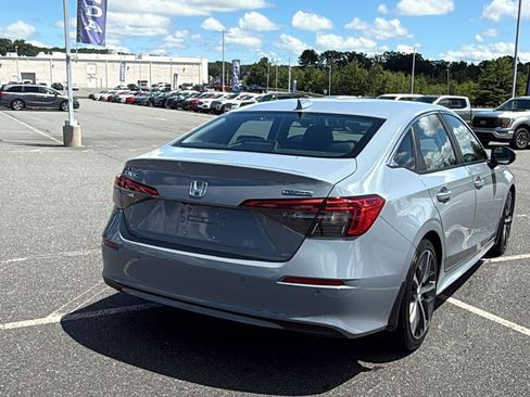 Used 2024 Honda Civic Touring image 6