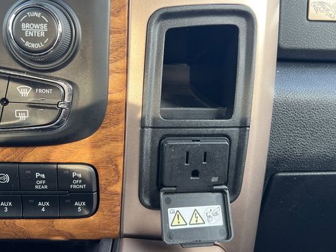 Used 2017 RAM 2500 Longhorn w/ Convenience Group image 12