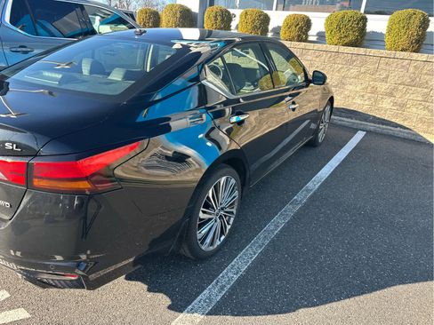 Used 2024 Nissan Altima 2.5 SL image 10