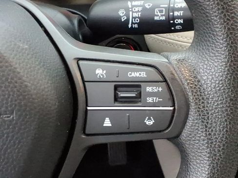Used 2023 Honda HR-V LX image 18