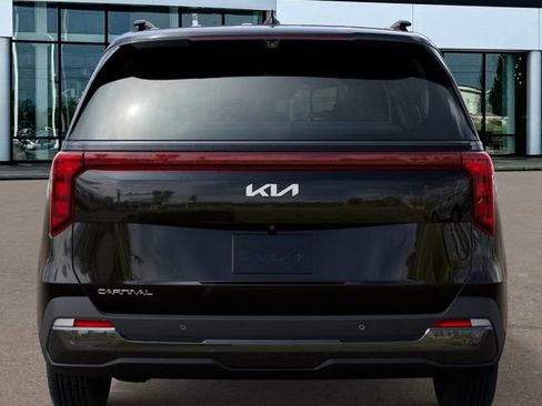New 2026 Kia Carnival SX image 13