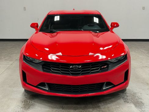 Used 2020 Chevrolet Camaro LT w/ RS Package image 3