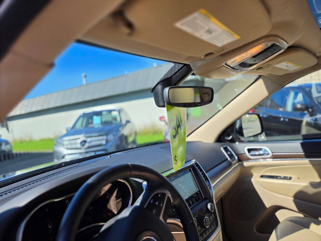 Used 2018 Jeep Grand Cherokee Limited AWD/4WD image 8