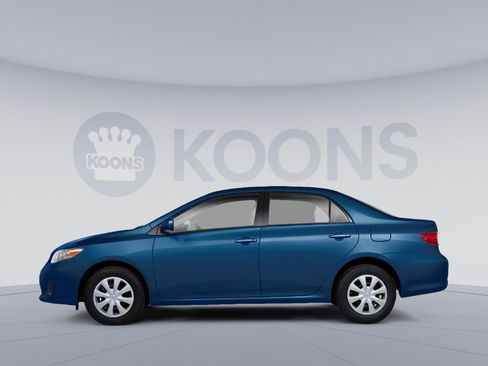 Used 2011 Toyota Corolla LE image 4