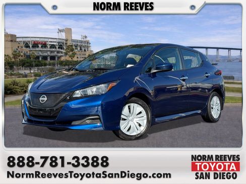 Used 2025 Nissan Leaf S image 1