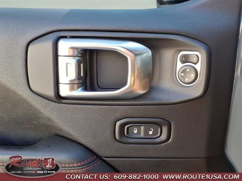 Used 2026 Jeep Wrangler Unlimited Rubicon AWD/4WD image 27