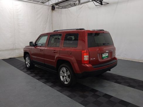 Used 2014 Jeep Patriot Latitude AWD/4WD image 5