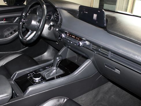 Used 2019 MAZDA MAZDA3 Hatchback FWD image 30
