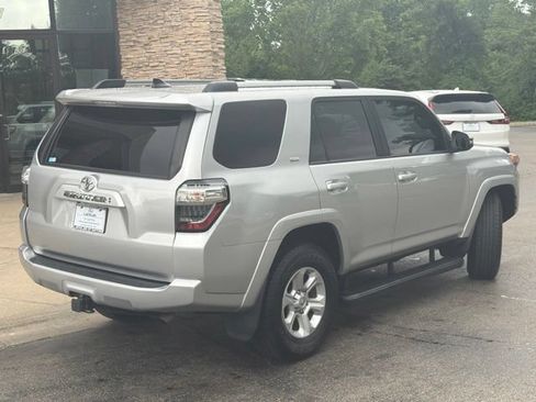 Used 2023 Toyota 4Runner SR5 Premium w/ Moonroof Package RWD image 7