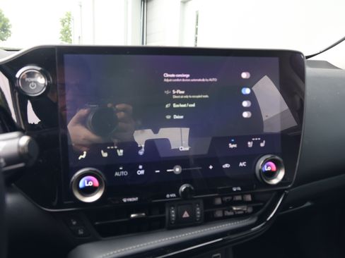 Used 2025 Lexus NX 350h AWD w/ Cold Area Package image 28