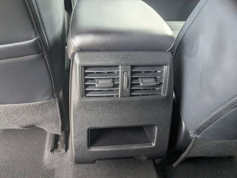 Used 2024 Mitsubishi Outlander SE Black Edition FWD image 35